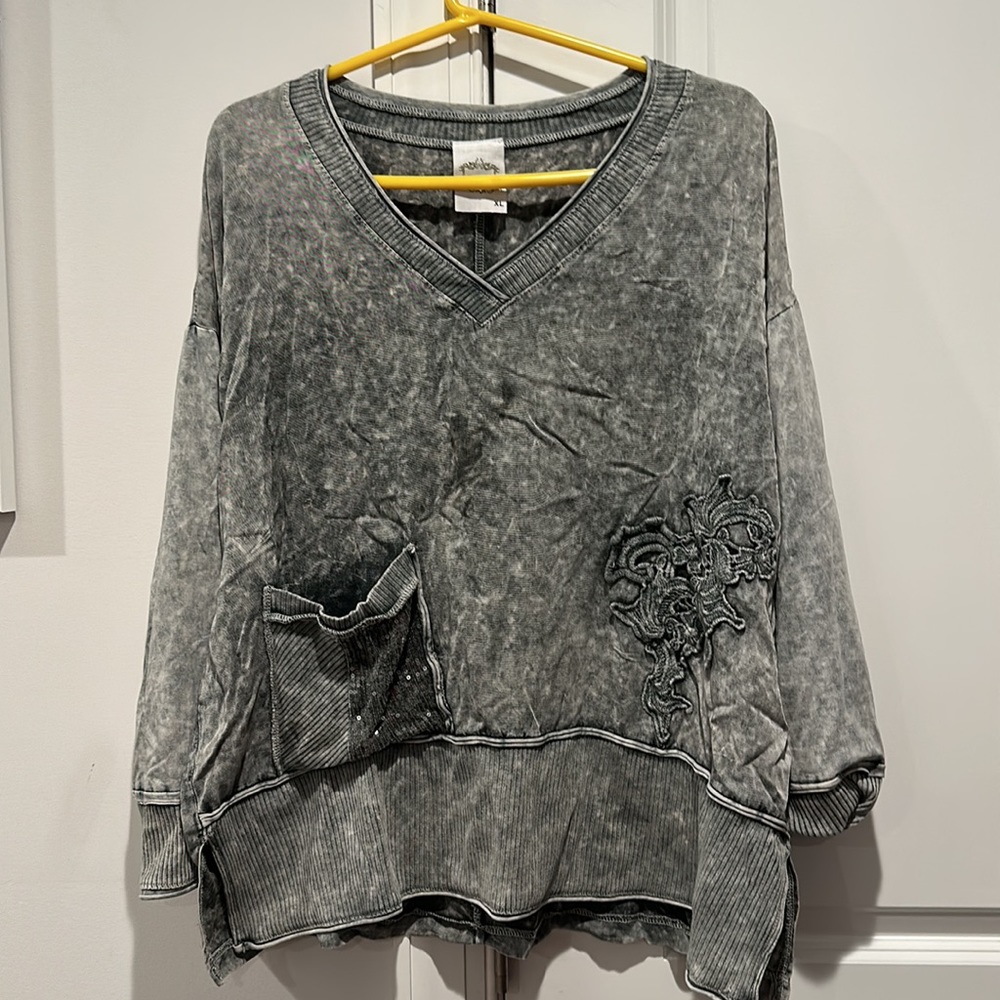 Fleur de Lis Acid Wash long sleeve top XL